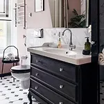 Elegant In The Quiet Center Apartment