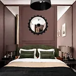 Апартаменти Elegant In The Quiet Center *